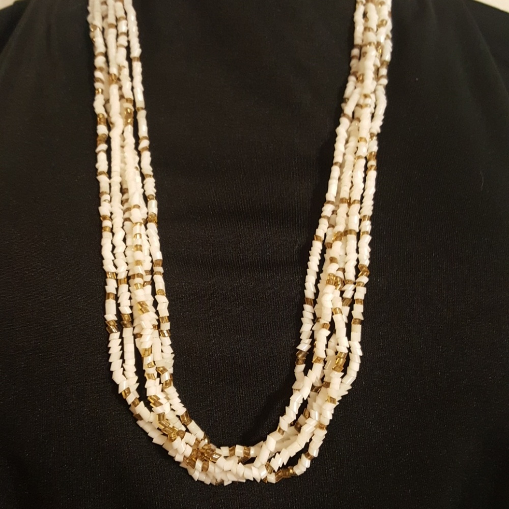 Beaded necklace